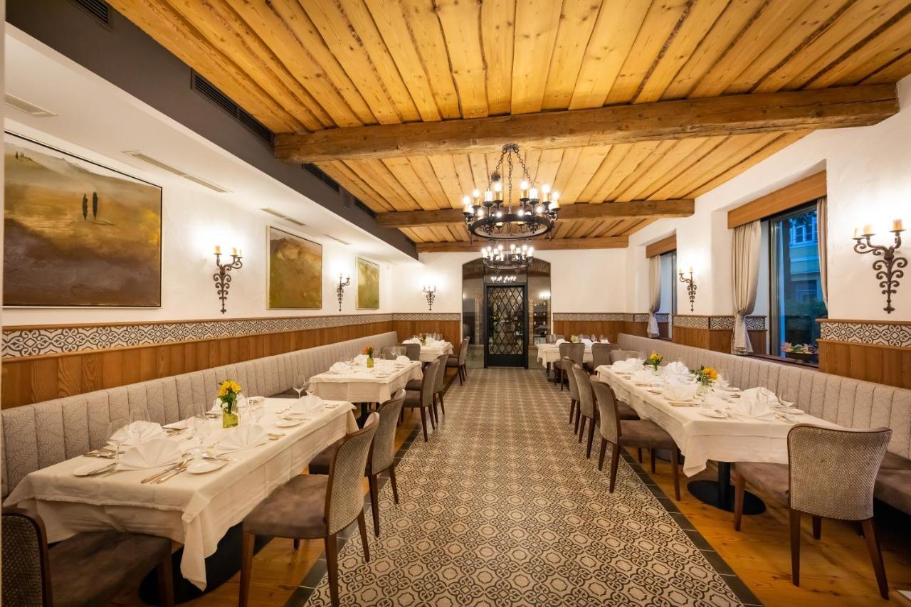 Parkhotel - Traditional Luxury Hotel Graz
