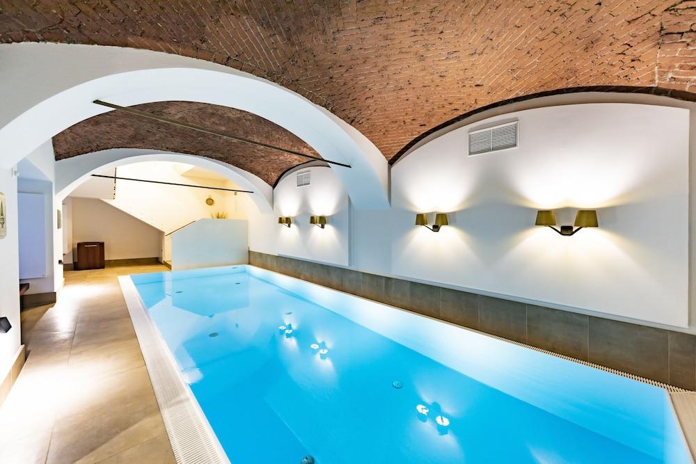 Hotel Parkhotel - Traditional Luxury 4*