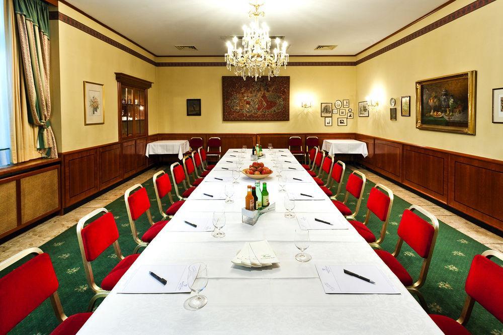 Parkhotel - Traditional Luxury Hotel Graz