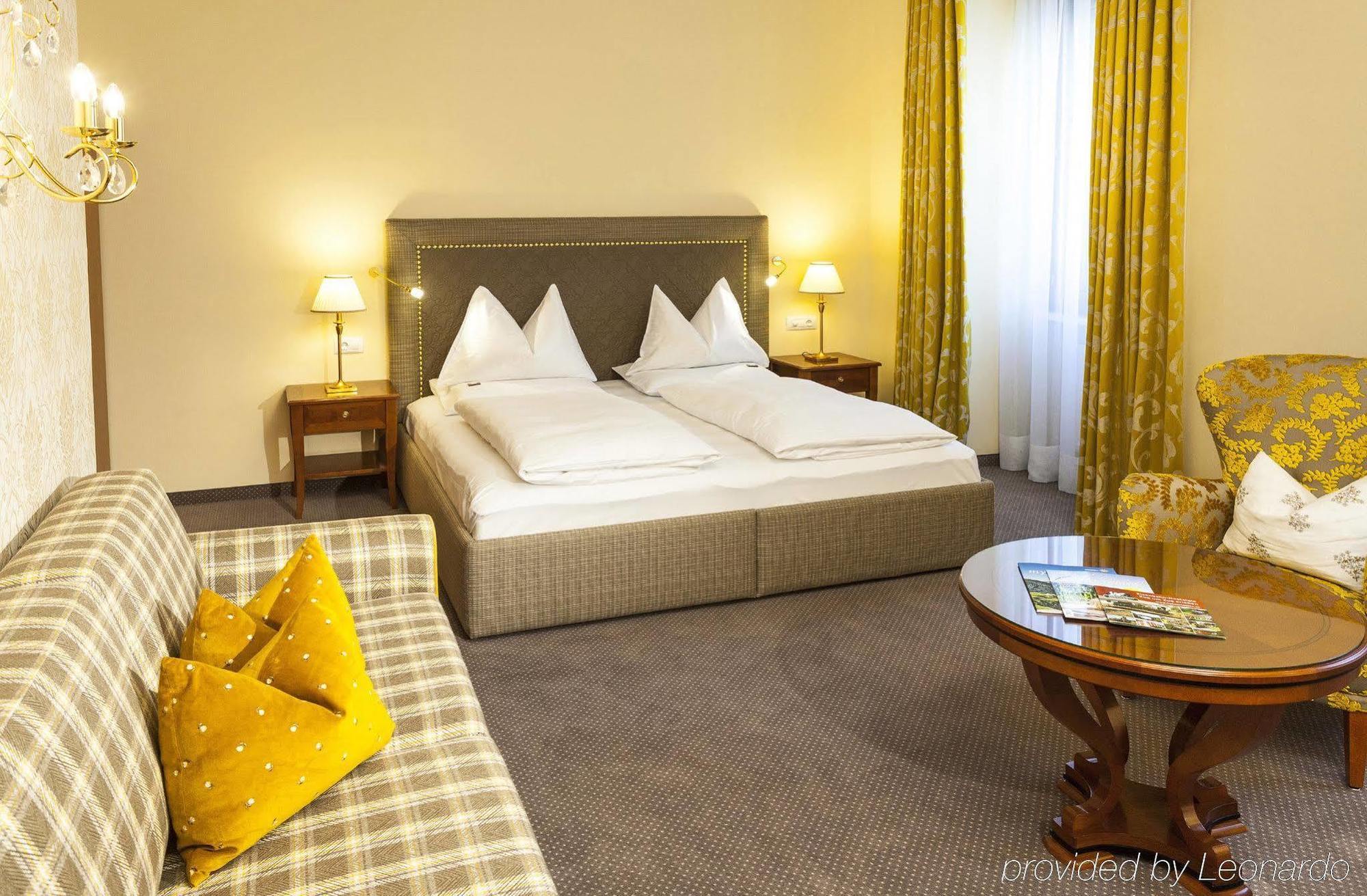 Parkhotel - Traditional Luxury Hotel Graz
