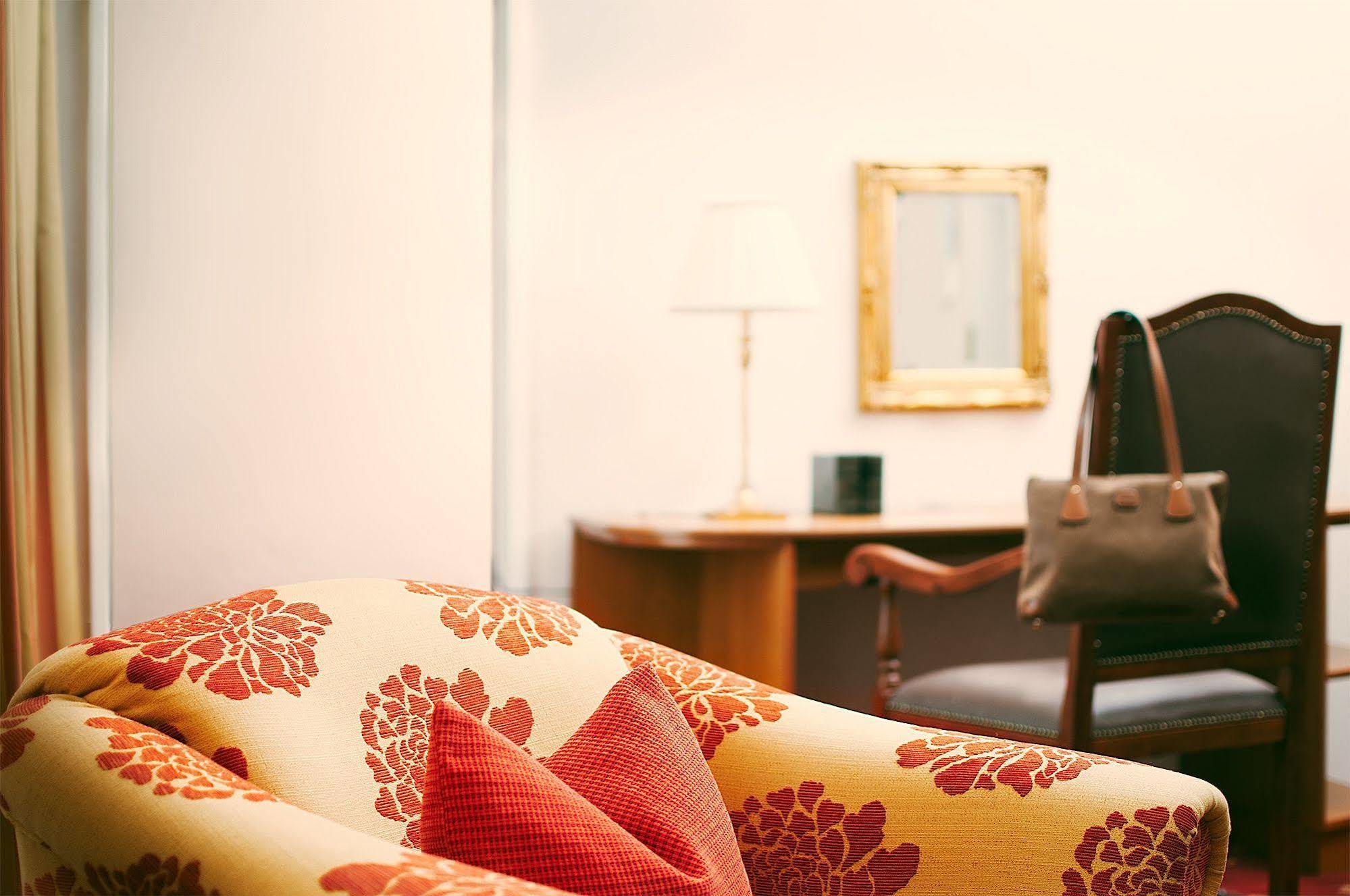 Parkhotel - Traditional Luxury 4*
