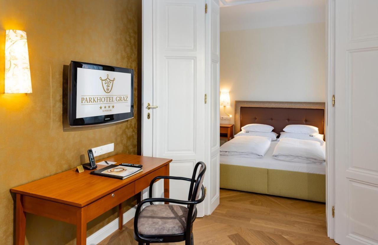 Parkhotel - Traditional Luxury Hotel 4*