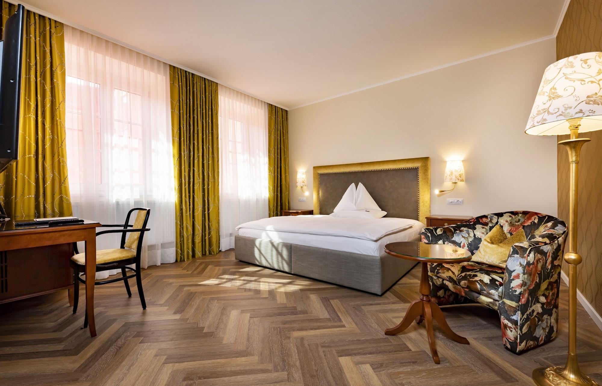 Parkhotel - Traditional Luxury Hotel Graz
