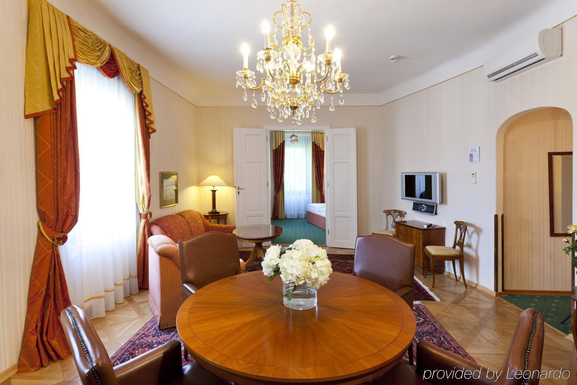 Parkhotel - Traditional Luxury Hotel Graz