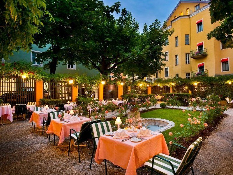 Parkhotel - Traditional Luxury Hotel
