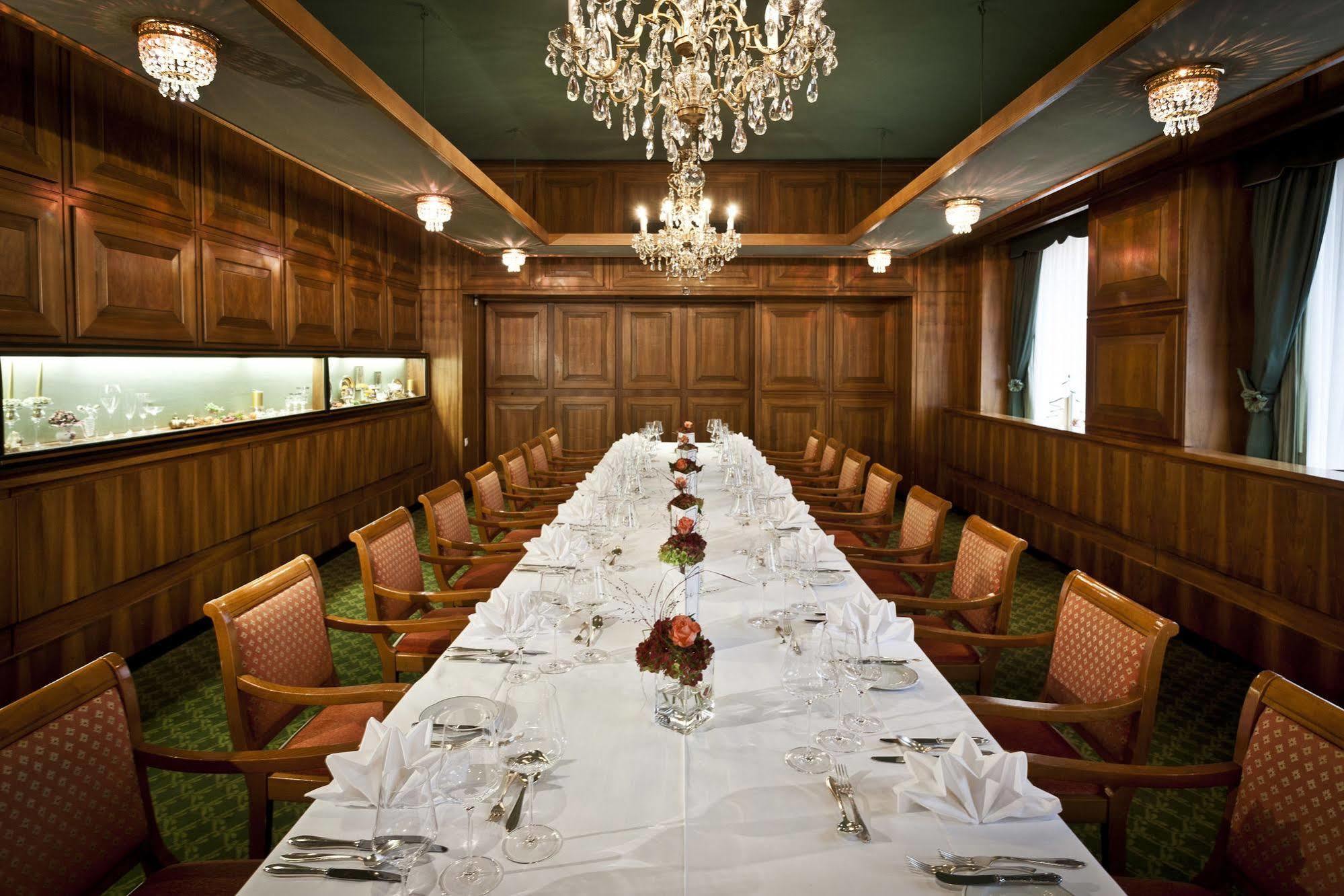 Parkhotel - Traditional Luxury Graz